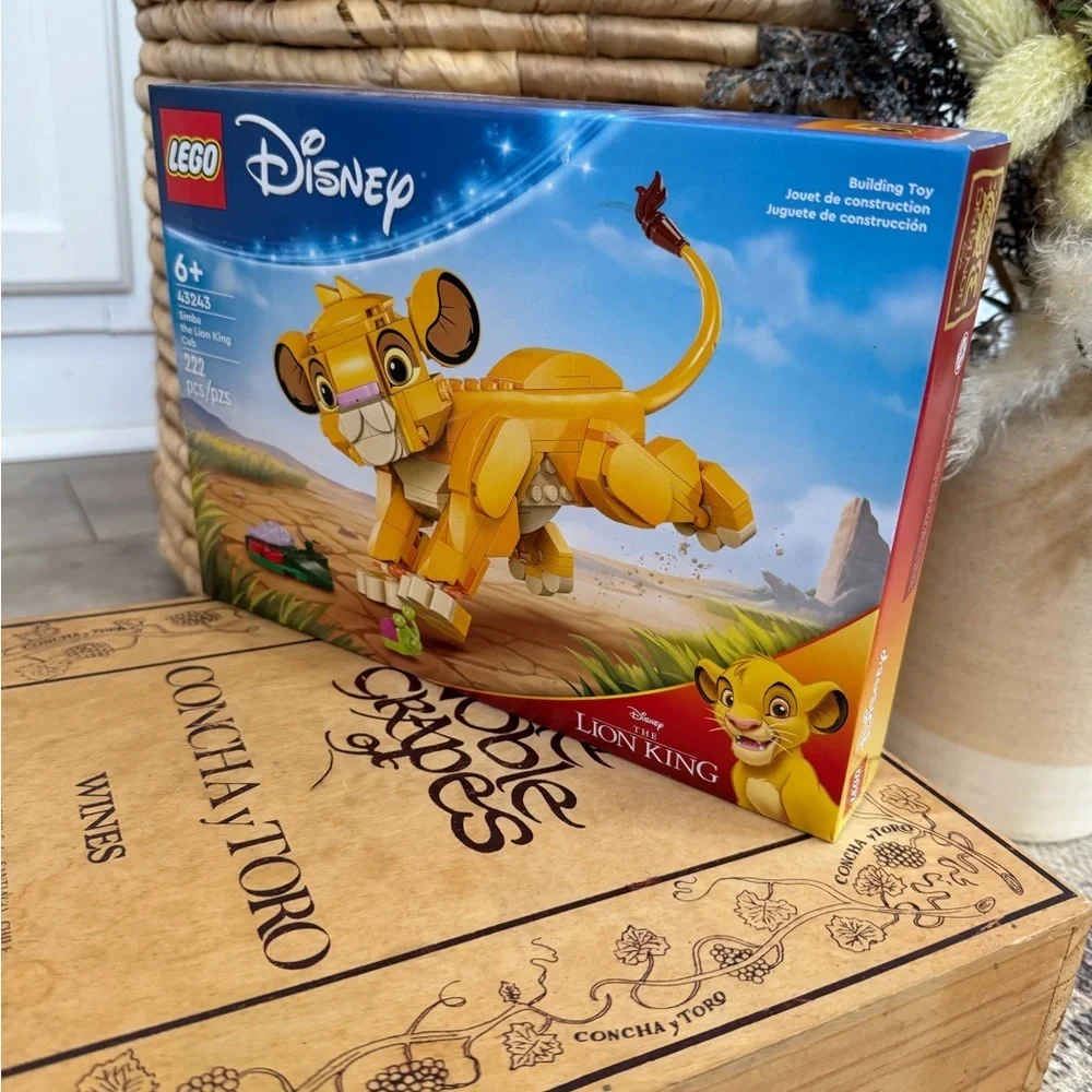 New LEGO X Disney Simba the Lion King Cub LEGO Set Ages 6+ Building Toy